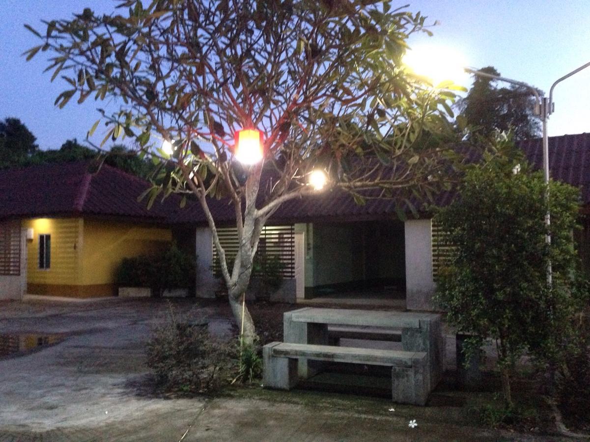 Rada Phan Ban Pa Ruak Esterno foto