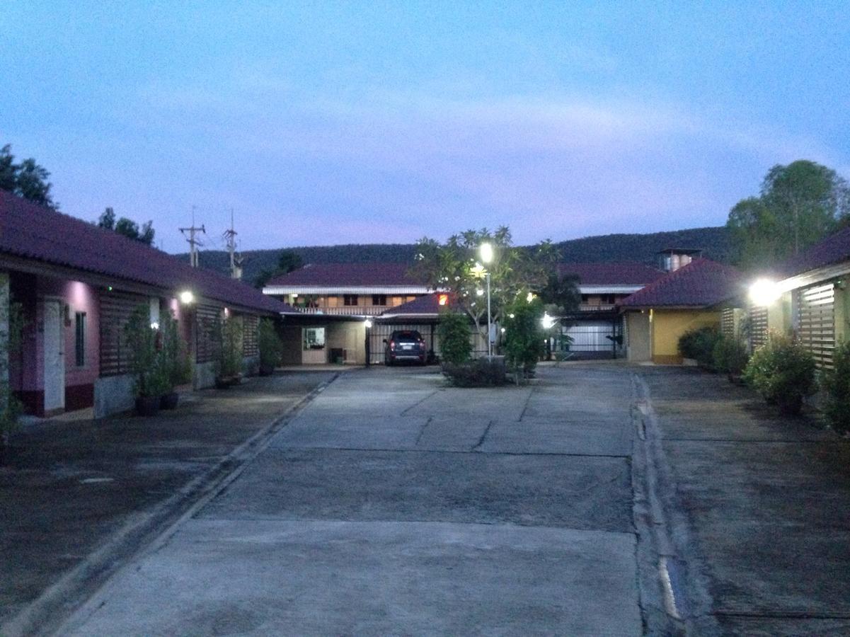 Rada Phan Ban Pa Ruak Esterno foto